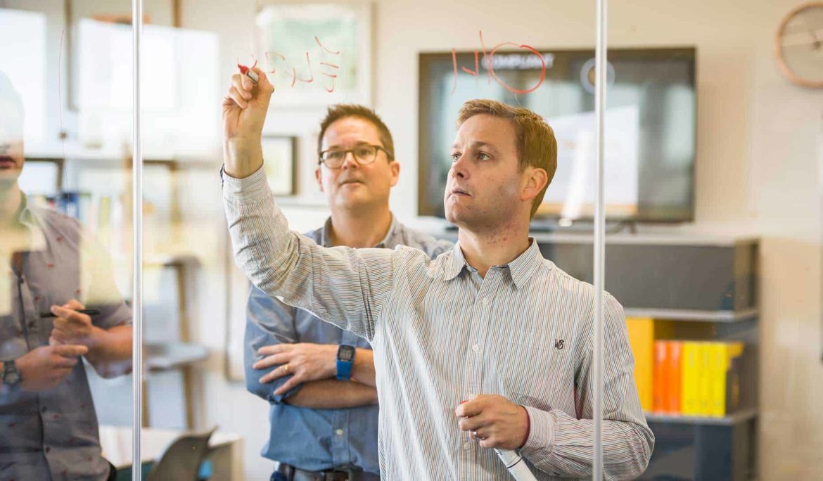 The power of displaying numbers in the workplace