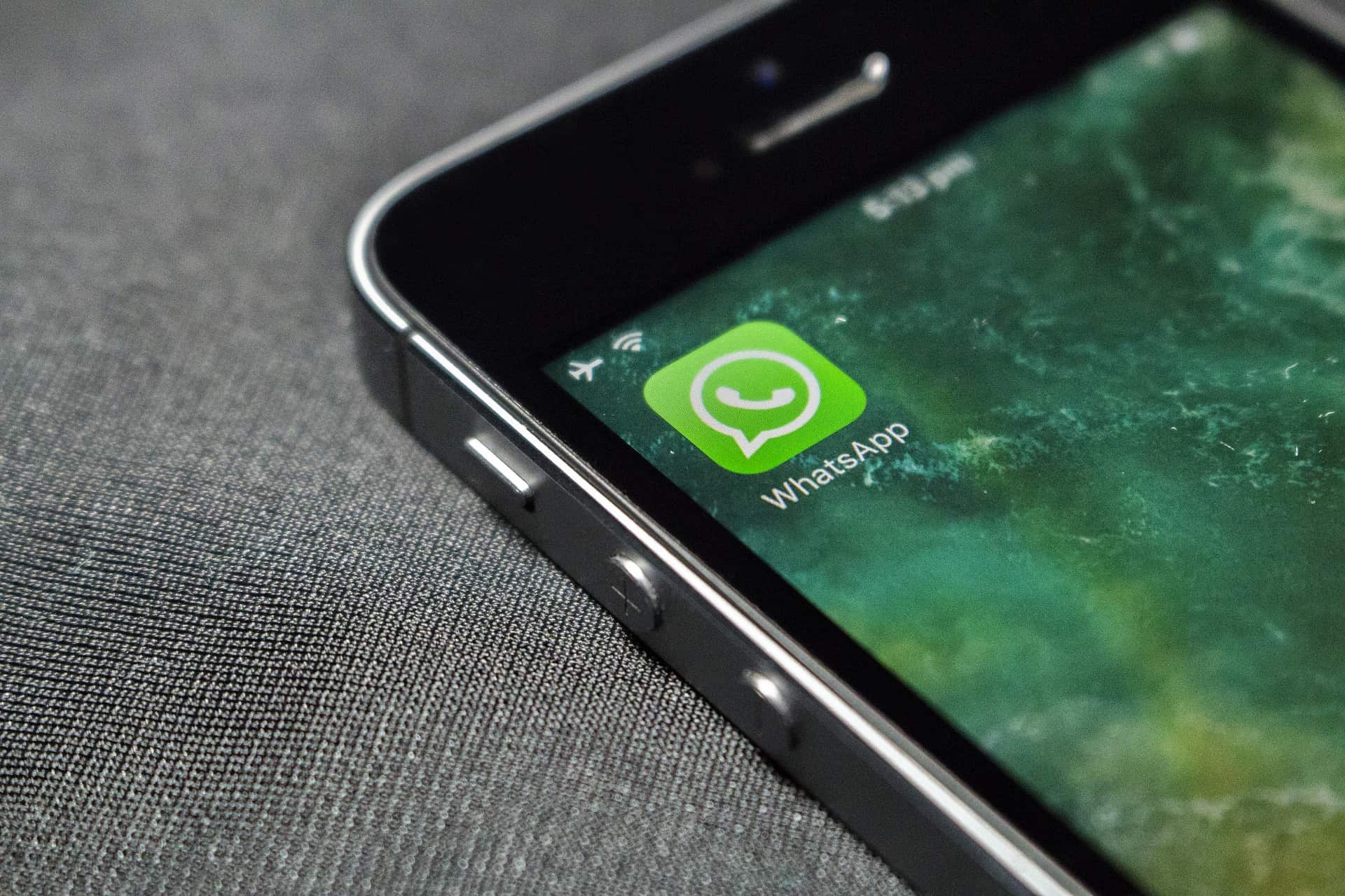 Five golden rules for using WhatsApp at work