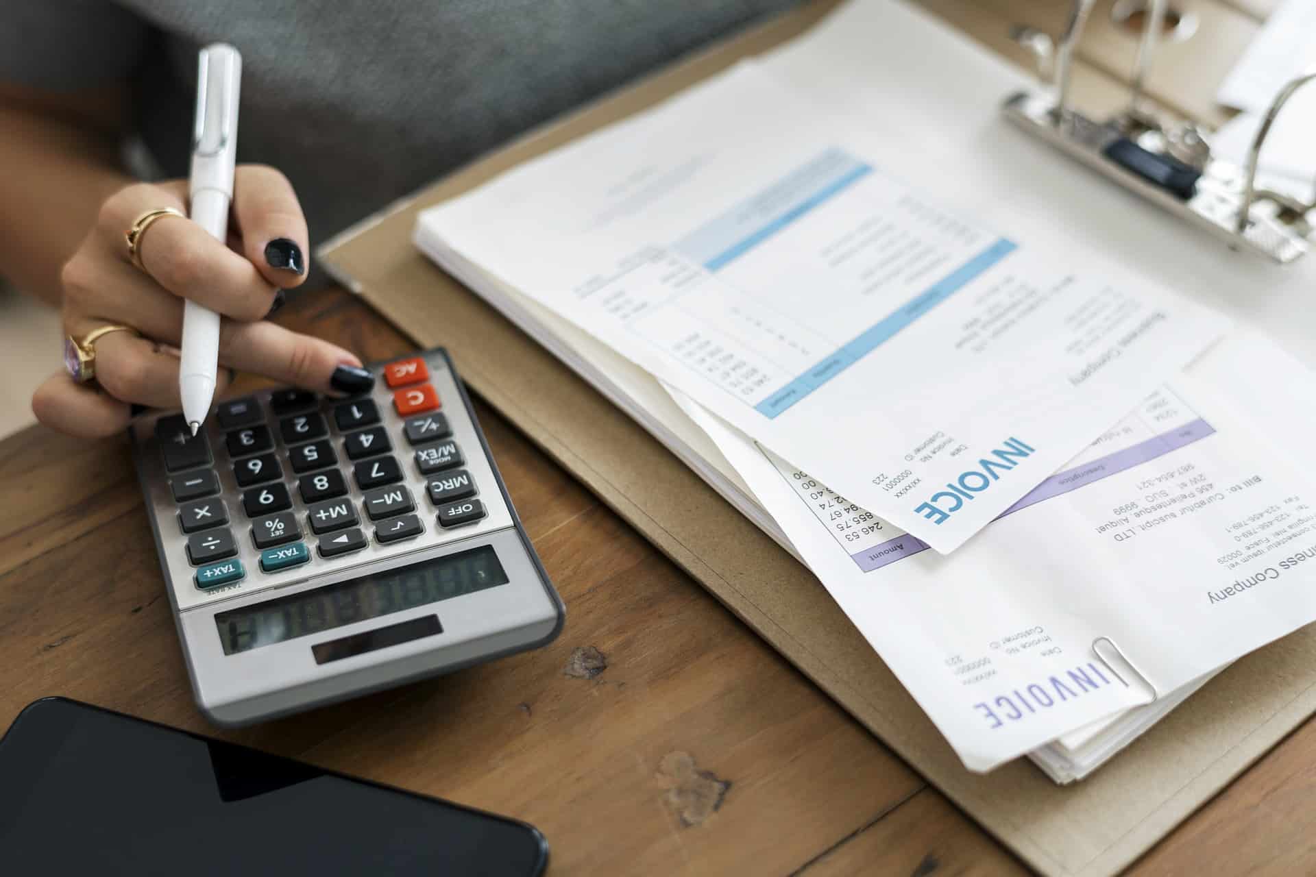 Keep track of who owes who on Xero