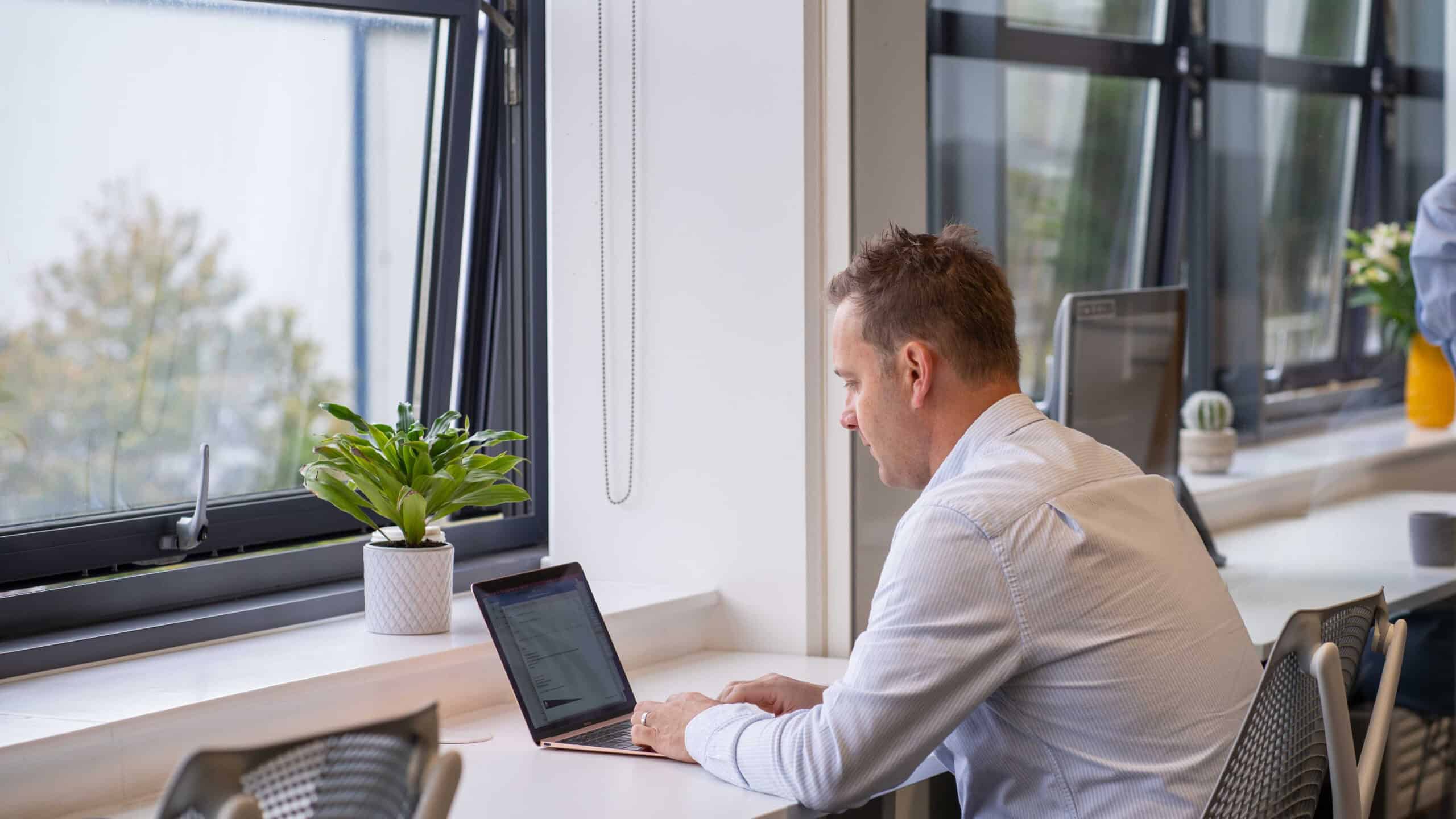 Success and the (risky) degrees of separation