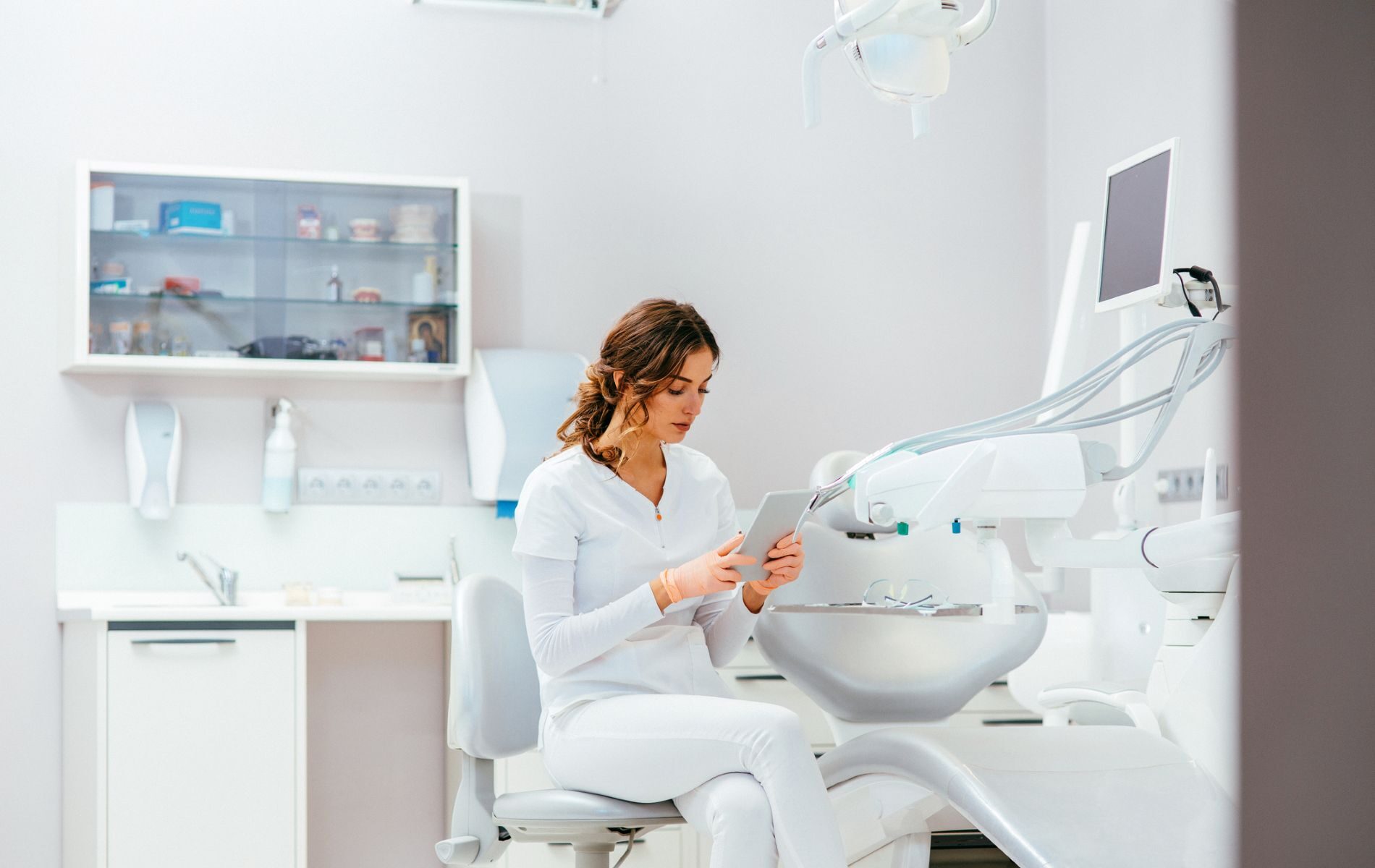 Why Your Squat Dental Practice Website Needs to Be Ready Before You Open the Doors